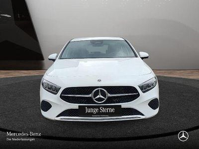 Gebraucht Mercedes A200 Advanced Plus 163 PS (119 kW) 2024 Weiß Limousine