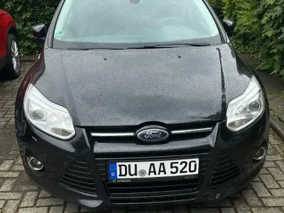 Gebraucht Ford Focus 163 PS (119 kW) 2011 Schwarz Limousine