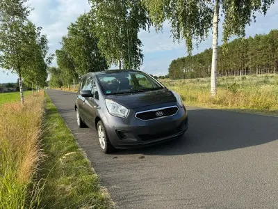 Gebraucht Kia Venga 89 PS (65 kW) 2012 Grau Kleinwagen