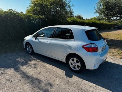 Toyota Auris Hybrid