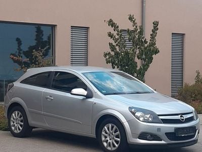 Opel Astra GTC