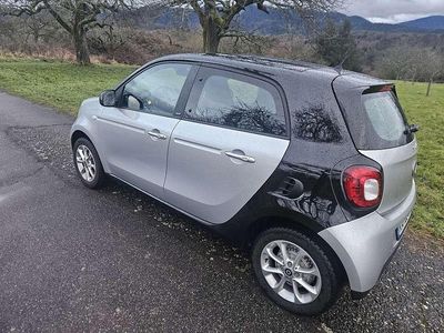 Gebraucht Smart ForFour Passion 71 PS (52 kW) 2016 Silber Kleinwagen