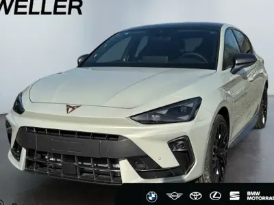 Używany Cupra Leon VZ 325 KM (239 kW) 2025 Szary Sedan/Limuzyna