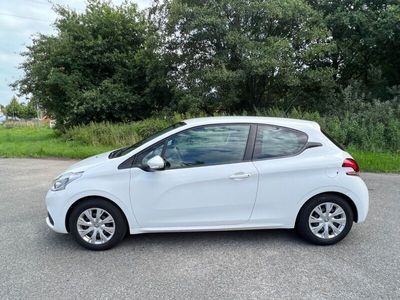 gebraucht Peugeot 208 1.2 Active PureTech 82 Active