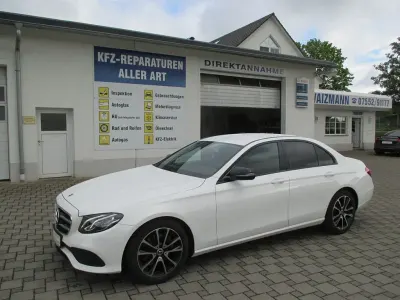 Gebraucht Mercedes E220 Avantgarde 194 PS (142 kW) 2018 Polarweiss Limousine