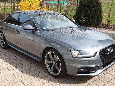 Używany Audi A4 S-Line 170 KM (125 kW) 2012 Szary Sedan/Limuzyna