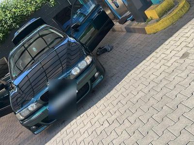 BMW 528