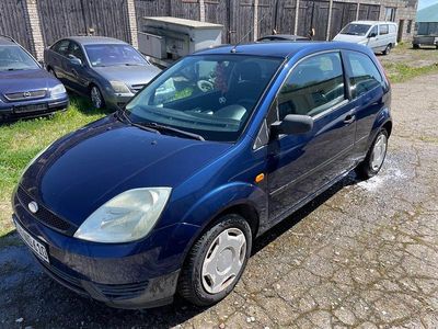 Usata Ford Fiesta 60 CV (44 kW) 2004 Blu Utilitaria