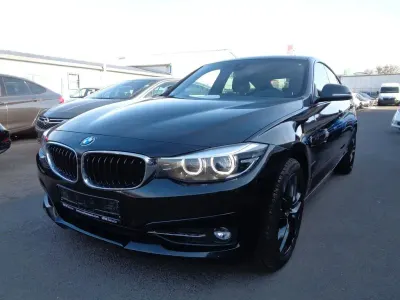 Gebraucht BMW 320 Sport Line 184 PS (135 kW) 2019 Schwarz Limousine