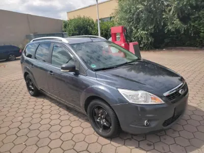 Gebraucht Ford Focus 102 PS (75 kW) 2009 Grau Kombi