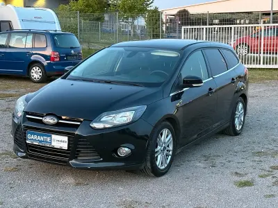 Używany Ford Focus Titanium 140 KM (102 kW) 2013 Czarny Kombi