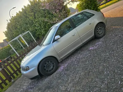 Brugt Audi A3 102 HK (75 kW) 2002 Sølv Hatchback