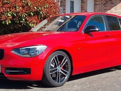 Gebraucht BMW 118 Sport Line 170 PS (125 kW) 2012 Rot Kleinwagen