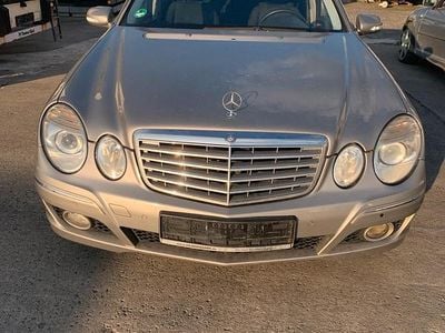 Mercedes E280