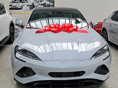 Nuova BYD Seal 389 kW (530 CV) 2026 Grigio Berlina