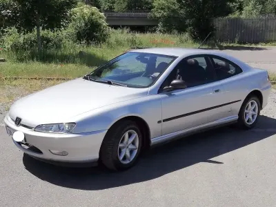 Gebraucht Peugeot 406 Platinum 132 PS (97 kW) 1999 Silber Coupé