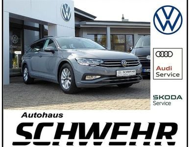 Gebraucht VW Passat Business 150 PS (110 kW) 2023 Mondsteingrau Kombi