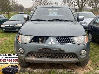 gebraucht Mitsubishi L200 Intense Club Cab 4WD **HU/AU 01.2024**