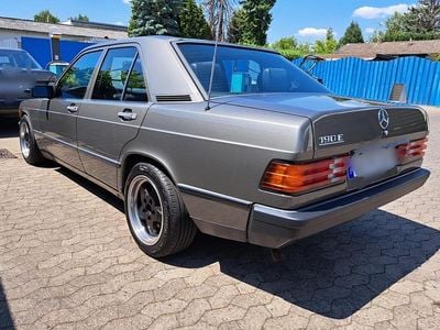 Grau Gebraucht 1987 Mercedes 190 Limousine | 6.500 €