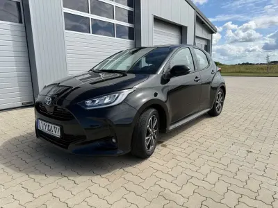 Gebraucht Toyota Yaris Team 116 PS (85 kW) 2022 Schwarz Kleinwagen