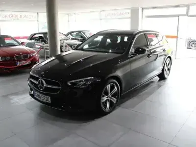 Gebraucht Mercedes C200 Avantgarde 163 PS (119 kW) 2022 Obsidianschwarz Kombi