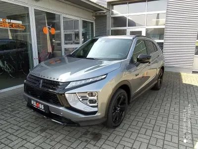 Gebraucht Mitsubishi Eclipse Cross Select 188 PS (138 kW) 2024 Platinumgrau SUV