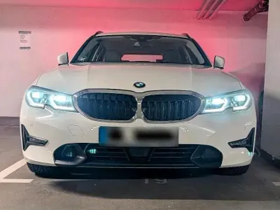 Gebraucht BMW 320 Sport Line 190 PS (139 kW) 2019 Weiß Kombi