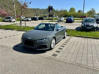 Gebraucht Audi TT Roadster Ambiente 310 PS (228 kW) 2015 Grau Cabrio
