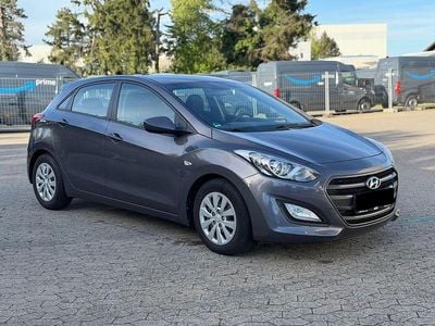 Brugt Hyundai i30 Classic 110 HK (80 kW) 2016 Grå Sedan