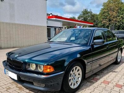 BMW 728