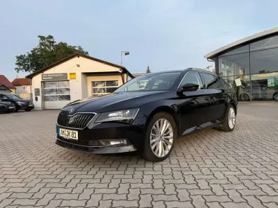 Gebraucht Skoda Superb 190 PS (139 kW) 2015 Schwarz Kombi