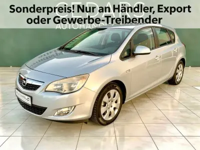 Gebraucht Opel Astra Edition 116 PS (85 kW) 2010 Silber Limousine