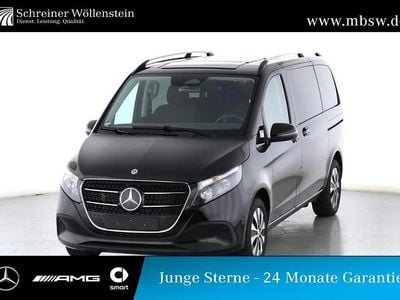 Obsidianschwarz Gebraucht 2025 Mercedes V220 Van / Kleinbus | 57.980 € (Etwas zu teuer)