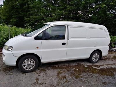 Usata Hyundai H-1 140 CV (102 kW) 2000 Bianco Monovolume