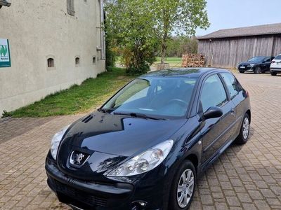 gebraucht Peugeot 206+ 206+ / 1,4 L / TÜV + AU NEU