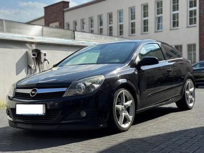 Opel Astra GTC
