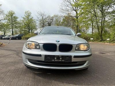 Second-hand BMW 118 143 CP (105 kW) 2008 Argintiu Hatchback