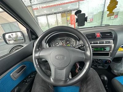 Gebraucht Kia Picanto 65 PS (47 kW) 2004 Silber Kleinwagen