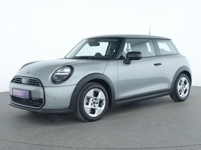 Usado Mini Cooper Essential 156 HP (114 kW) 2024 Prateado Citadino