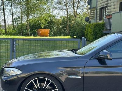 Usata BMW 520 184 CV (135 kW) 2012 Grigio Station wagon