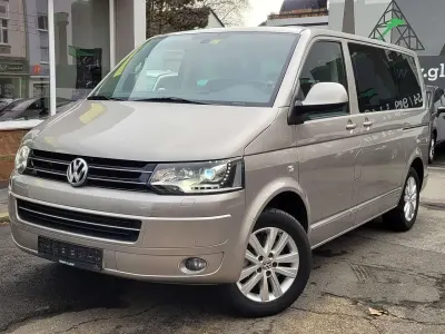 Gebraucht VW Multivan Highline 179 PS (131 kW) 2012 Sandbeige metallic Van / Kleinbus