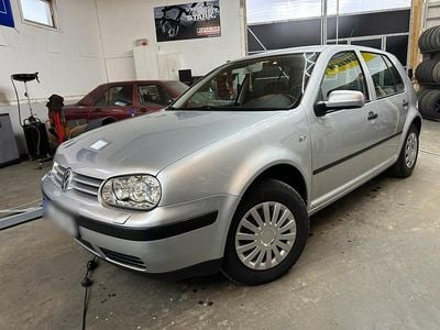 Silber Gebraucht 2001 VW Golf IV Kleinwagen | 3.250 € (Fairer Preis)