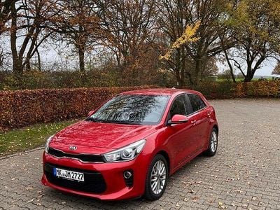 Gebraucht Kia Rio DREAM-TEAM Edition 84 PS (61 kW) 2020 Rot Limousine