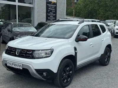 Używany Dacia Duster Extreme 150 KM (110 kW) 2022 Biały SUV