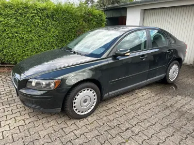 Gebraucht Volvo S40 Kinetic 101 PS (74 kW) 2005 Grün Limousine