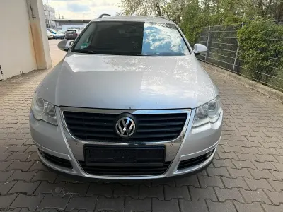 Usata VW Passat 140 CV (102 kW) 2010 Argento Station wagon