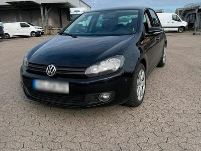 Gebraucht VW Golf VI 105 PS (77 kW) 2011 Schwarz Kleinwagen