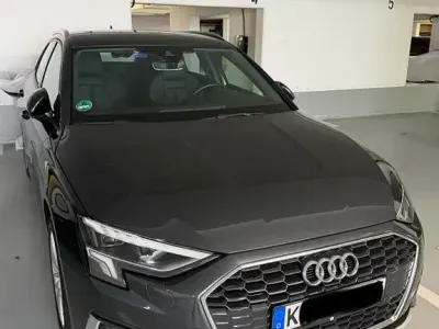 Gebraucht Audi A3 Sport 150 PS (110 kW) 2023 Grau Limousine