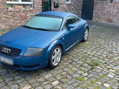 Second-hand Audi TT 180 CP (132 kW) 1999 Albastru Coupe