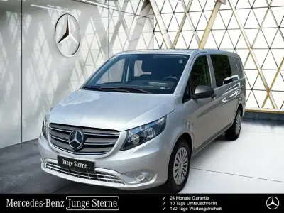 Gebraucht Mercedes Vito 163 PS (119 kW) 2022 Silber Van